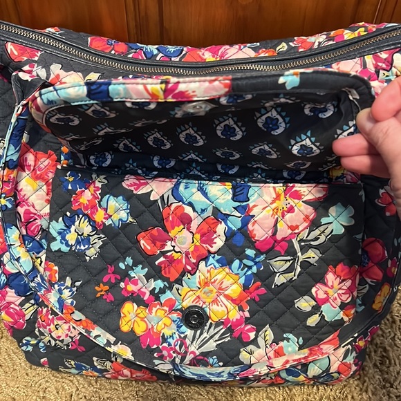 Vera Bradley Tote in Breast Cancer Awareness Print - Picture 3 of 9